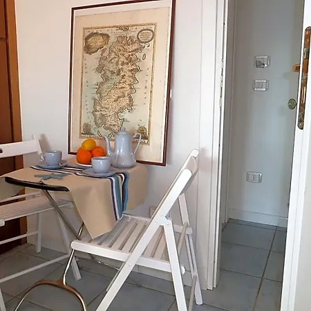 Alojamento de Acomodação e Pequeno-almoço Mistral Santa Teresa Gallura
